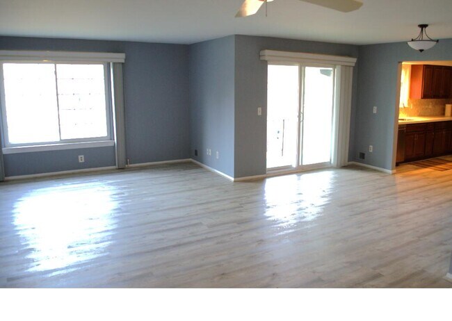 Building Photo - 30831 Hunters Dr