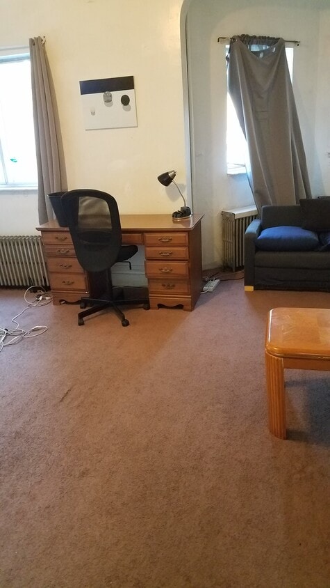 bedroom - 368 Atwood St
