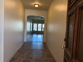 Building Photo - 3314 Selene Dr