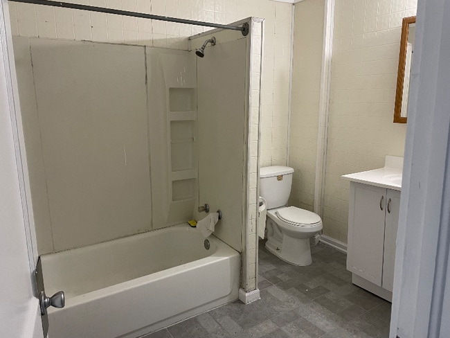 Building Photo - 230 Belmont Ave