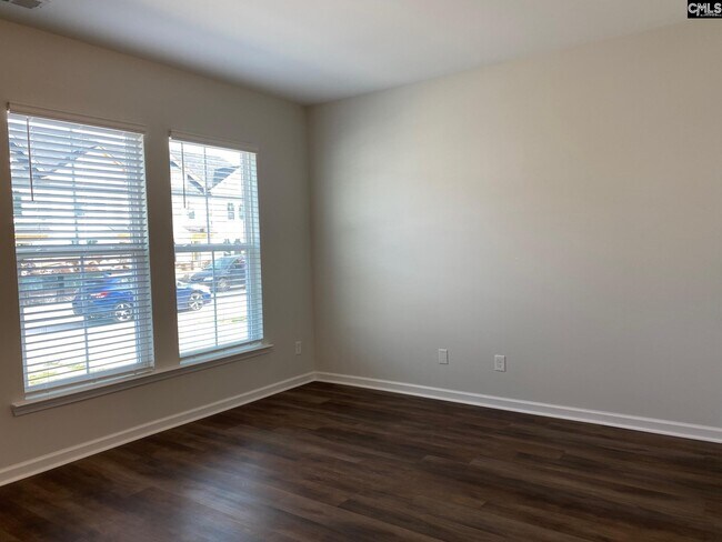 Foto del edificio - 220 Bluewing Dr