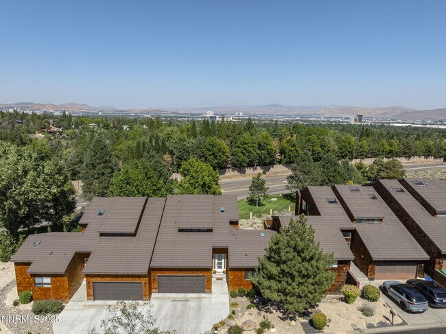 Foto del edificio - 2375 N Harbor Cir