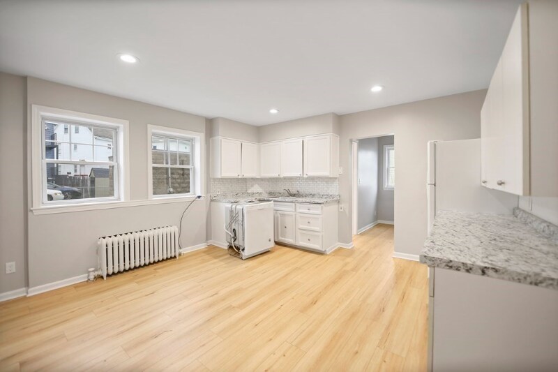 Primary Photo - 26 Tapley Ave