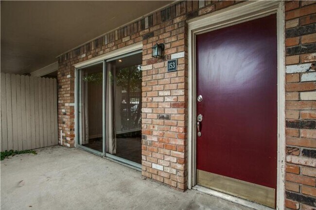 Building Photo - ***5325 Fleetwood Oaks Avenue #153***
