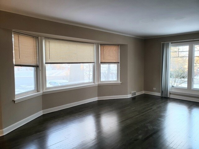 Building Photo - 7315 W 127th St