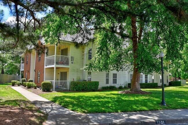 Foto del edificio - FOR RENT PRINCESS ANNE GARDENS!!