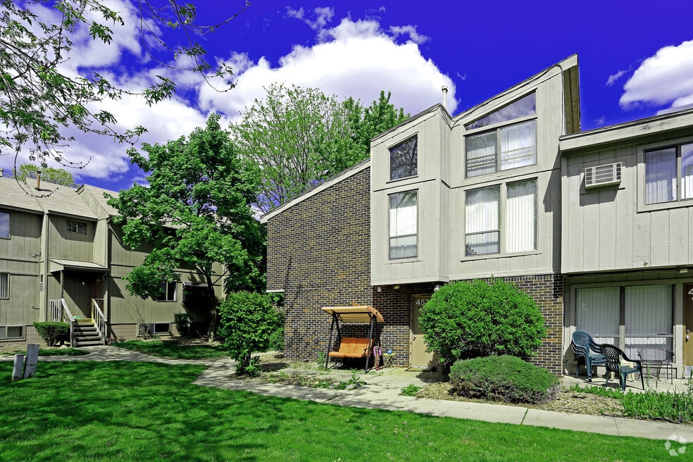 Apartments In Clawson Minull