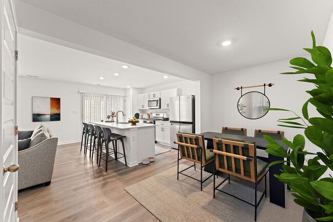 Building Photo - Brixin Townhomes at Cressmoor Estates