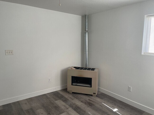 Building Photo - 2129 5th Avenue