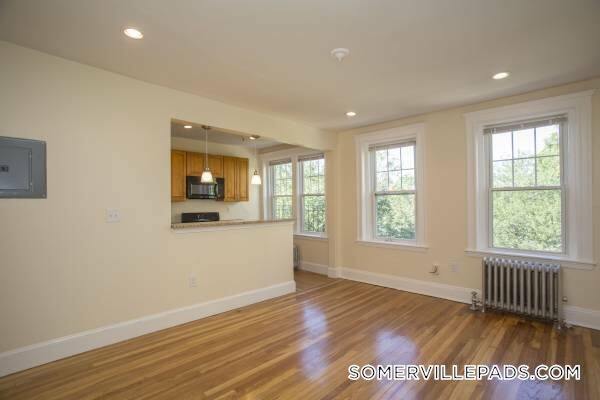 Foto del edificio - 136 Highland Ave
