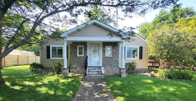 Primary Photo - 460 Old State Rd