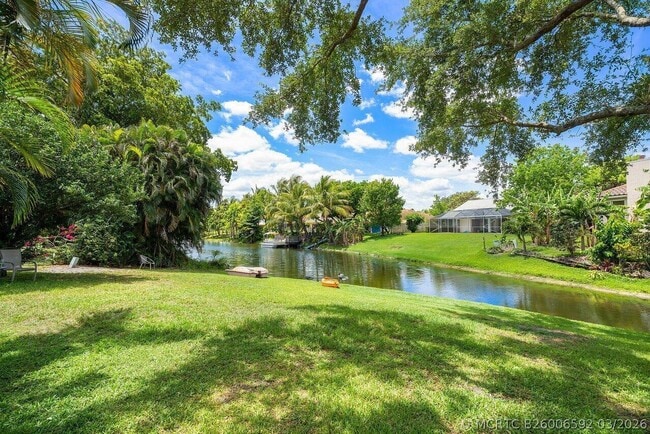 Building Photo - 1369 Riverside Cir