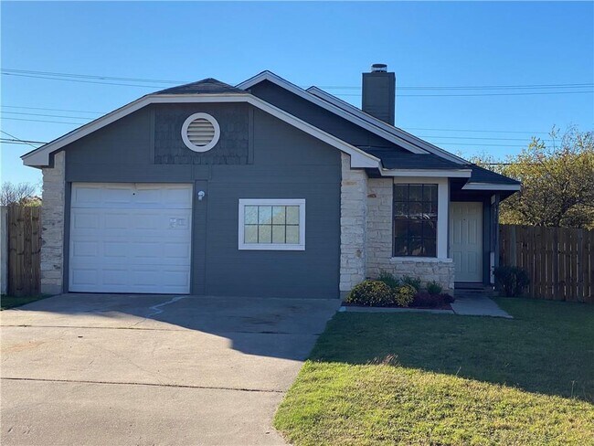 Foto del edificio - 408 Hideaway Ln