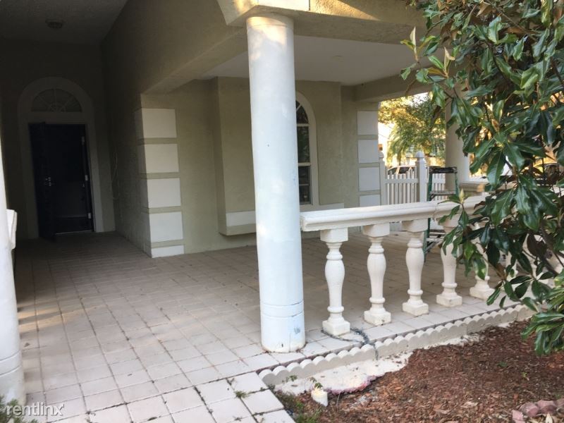 Primary Photo - 1810 Greystone Heights Dr
