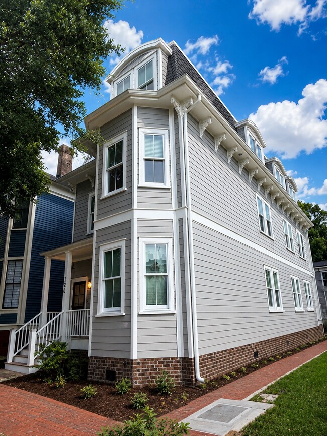 Foto del edificio - 120 E Duffy St