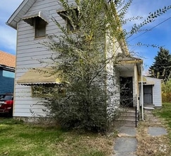 Building Photo - 2919 E 64th St