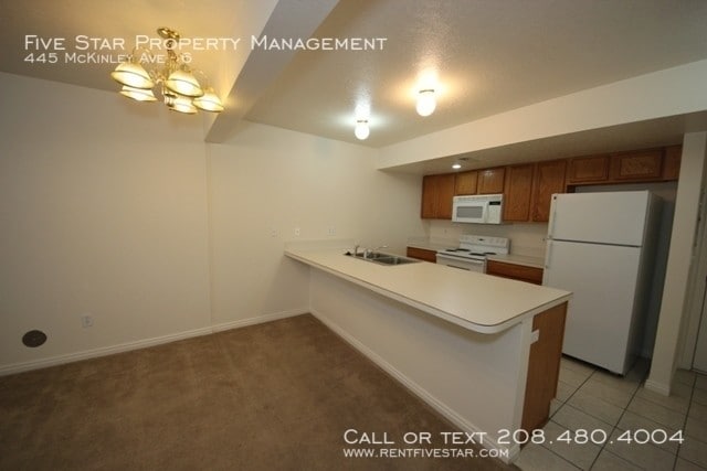 Building Photo - 445 McKinley Ave