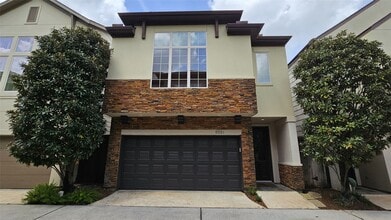 Building Photo - 902 W 23rd St