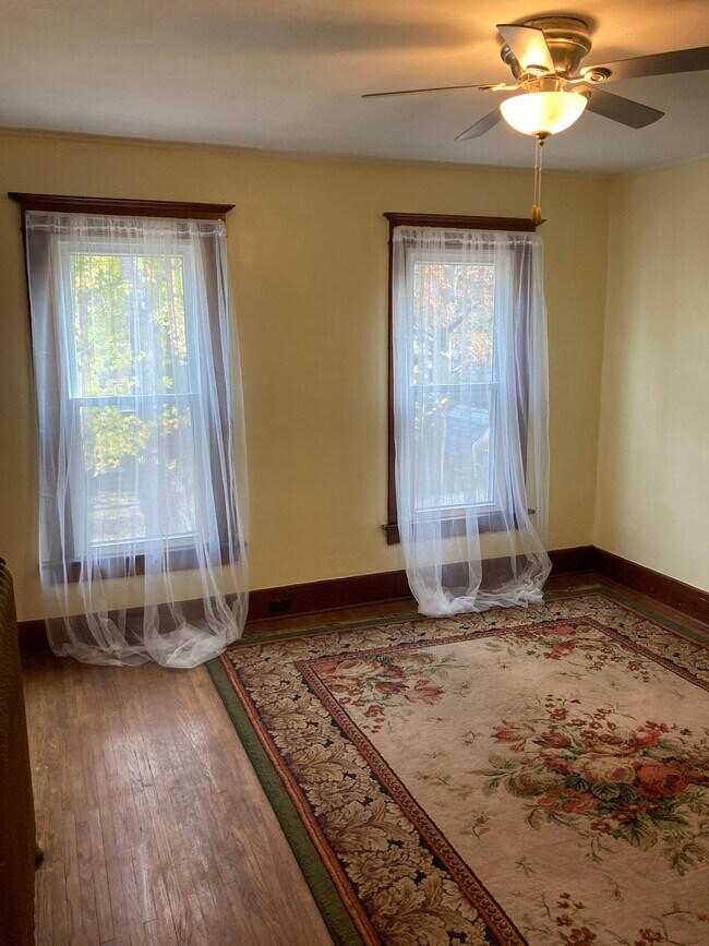 Bedroom 2 - 712 Sycamore St