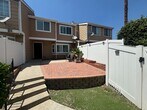 Foto principal - 2 Bedroom Towhome for Rent in Sylmar.
