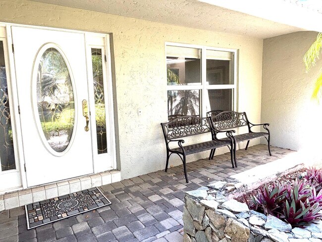 Foto del edificio - 2665 NW 41st St