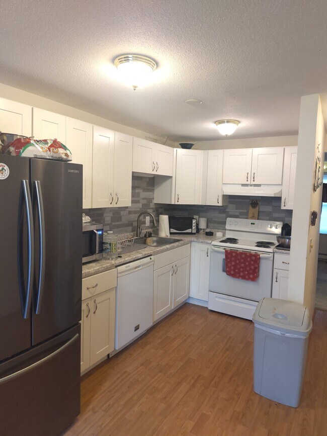 Foto del edificio - 814 Court St