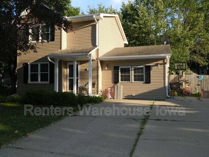 108 NE 7th Ct, Grimes, IA 50111 House Rental in Grimes, IA