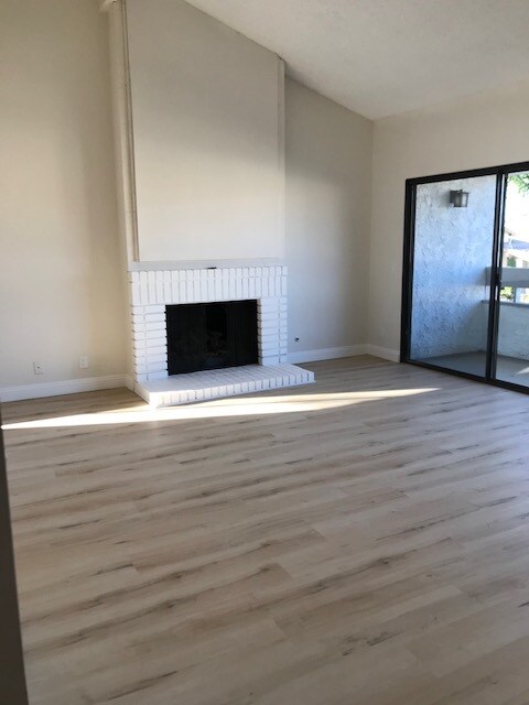 Building Photo - 3012 Carolwood Ln