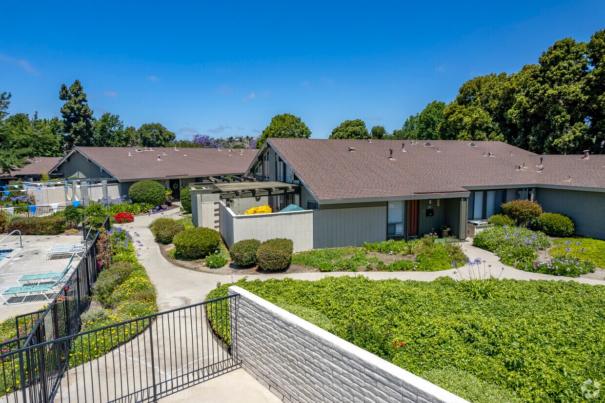 Foto principal - 343 Fireside St