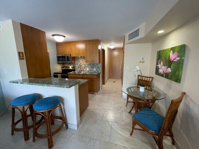 Foto del edificio - Lahaina Shores Furnished Studios Available Now!