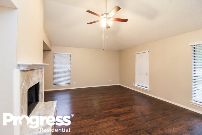 Building Photo - 3309 Country Creek Ln