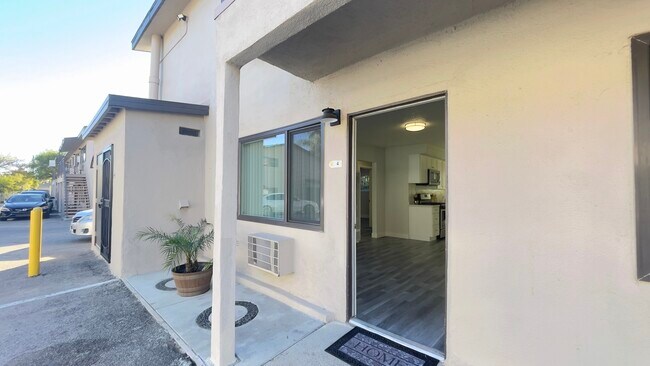 Building Photo - New Sepulveda Apartments