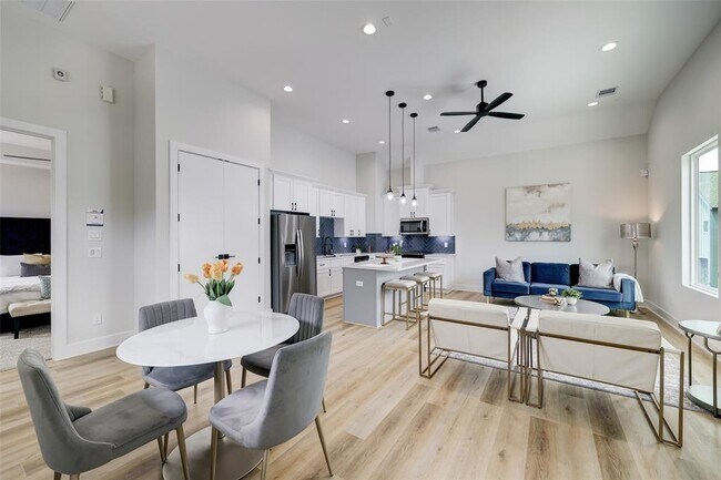 Foto del edificio - 850 Elkhart St