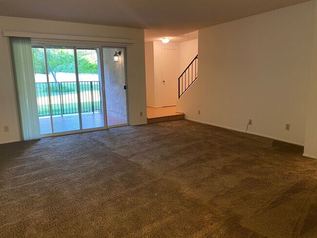 Foto del edificio - 2 Bedroom TownHome