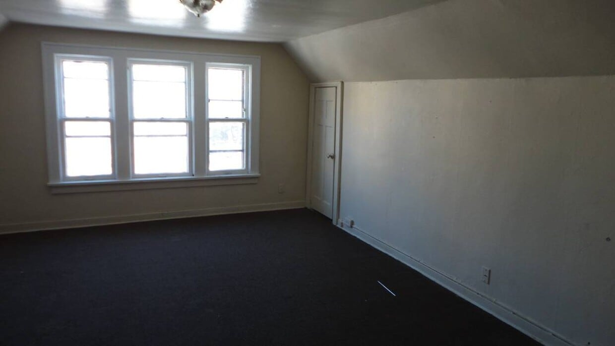 Building Photo - 605 N. 30th St