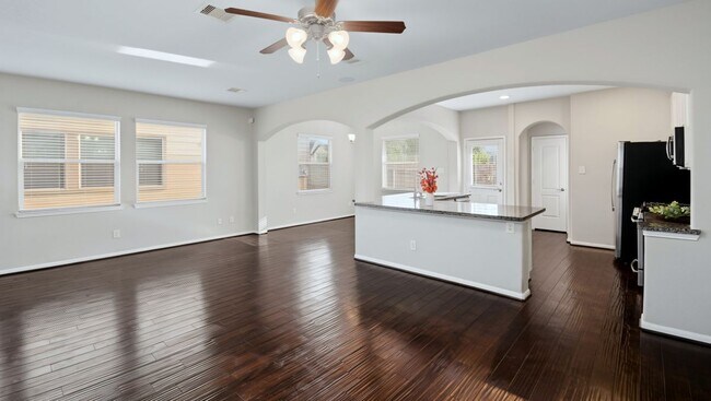Building Photo - 8403 Columbia Forest Dr