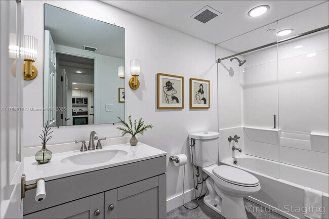 Foto del edificio - 2860 Somerset Dr