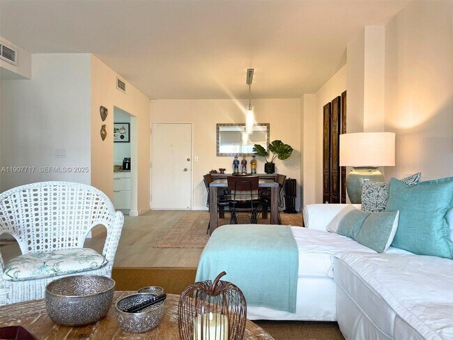 Foto del edificio - 500 Bayview Dr