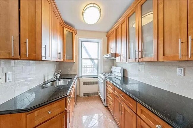 Building Photo - 1500 Ocean Pky