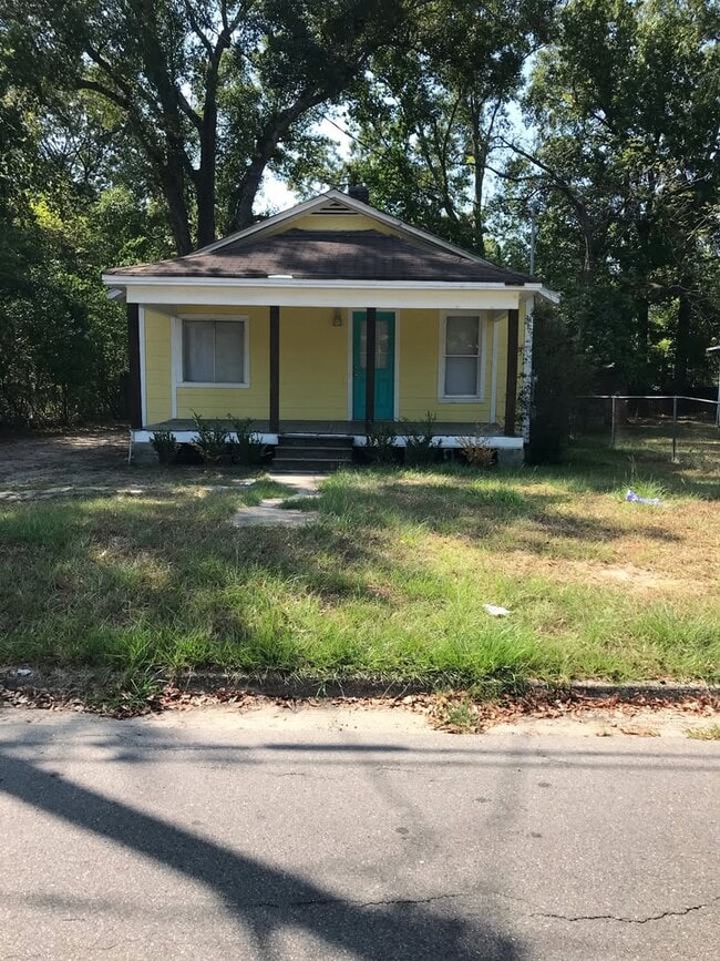 Building Photo - 1005 Southern Ave