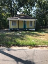 Building Photo - 1005 Southern Ave