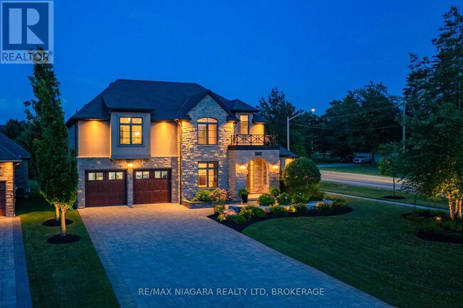 Building Photo - 50 Sandalwood Cres