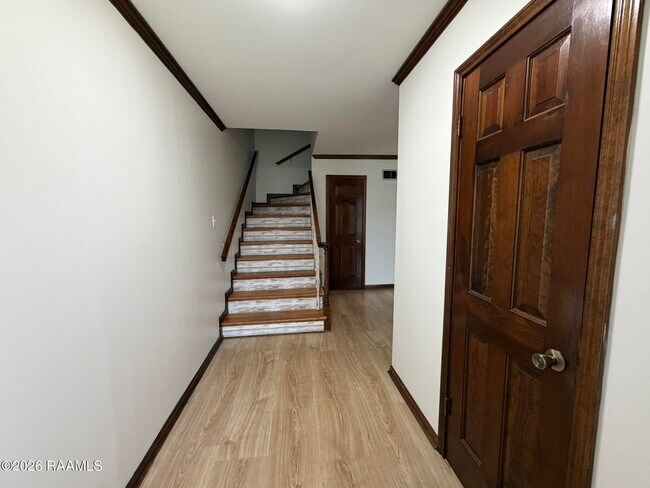 Building Photo - 204 Dublin Cir