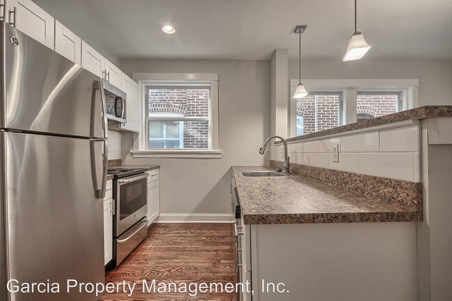 Building Photo - 1 br, 1 bath Apartment - 4230 Lawn Avenue