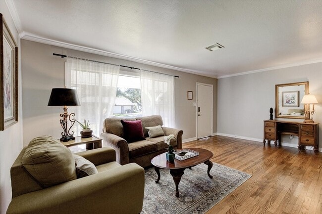 Photo - 3524 Corto Ave House