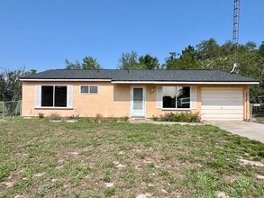 Building Photo - 8 Hickory Track Way