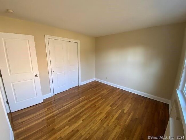 Foto del edificio - 138 Blachley Rd