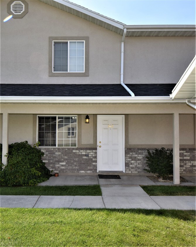 262 W 1395 S, Logan, UT 84321 Townhome Rentals in Logan UT