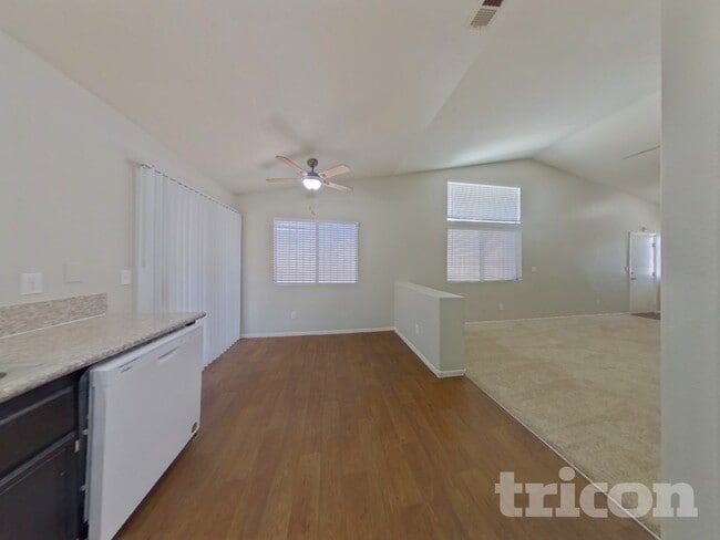 Building Photo - 2801 Sing Song Way