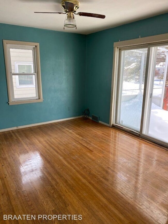 Building Photo - 4 br, 2 bath House - 1601 6th St S